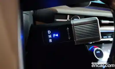 Hyundai Santa Fe 2024 2.5 Автомат в Москве № 1141395, миниатюра 9