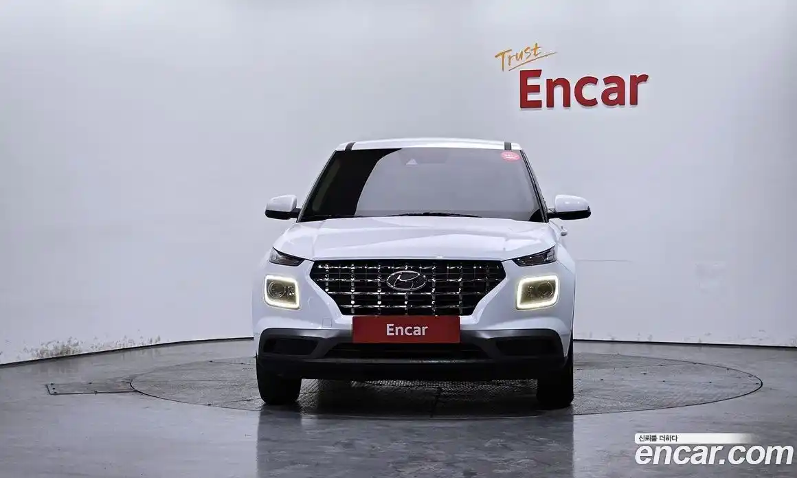 Hyundai Venue 2021 1.6 Автомат в Москве № 1141719, фото 3