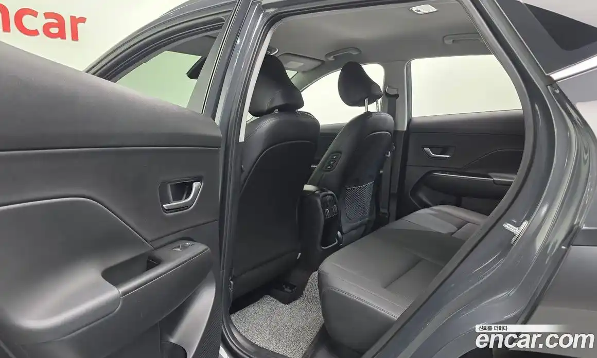 Hyundai Kona 2024 1.6 Автомат в Москве № 1141776, фото 18