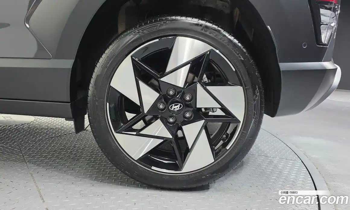 Hyundai Kona 2024 1.6 Автомат в Москве № 1141776, фото 5