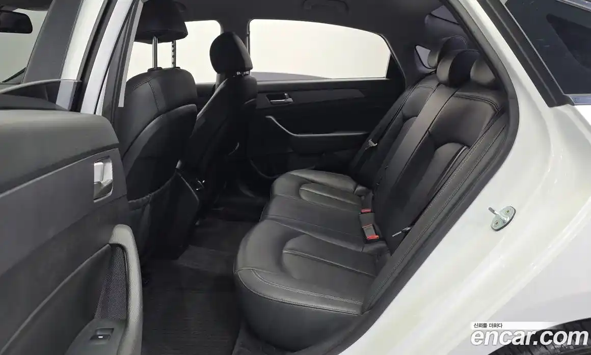 Hyundai Sonata 2017 2.0 Автомат в Москве № 1142729, фото 11