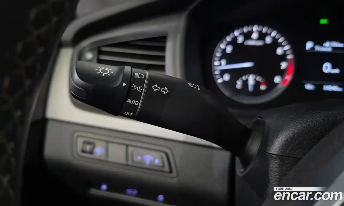 Hyundai Sonata 2017 2.0 Автомат в Москве № 1142729, фото 17