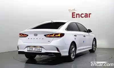 Hyundai Sonata 2017 2.0 Автомат в Москве № 1142729, миниатюра 2