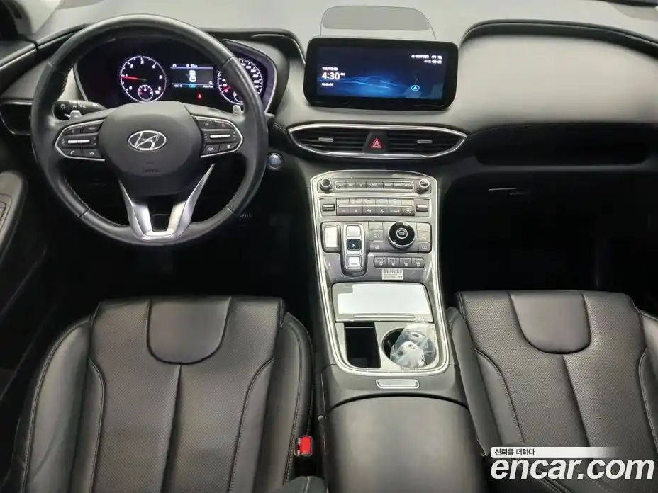 Hyundai Santa Fe 2022 2.2 Автомат в Москве № 1142778, фото 15