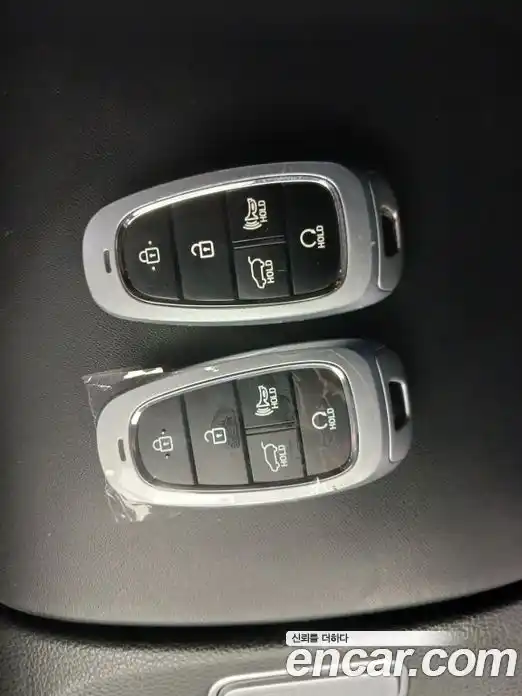 Hyundai Santa Fe 2022 2.2 Автомат в Москве № 1142778, фото 19