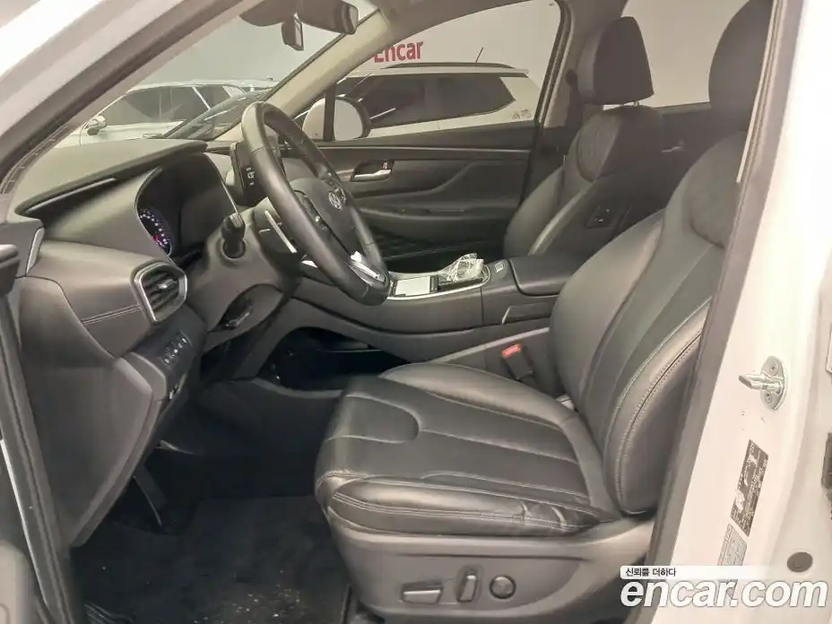 Hyundai Santa Fe 2022 2.2 Автомат в Москве № 1142778, фото 9