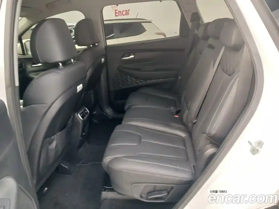 Hyundai Santa Fe 2022 2.2 Автомат в Москве № 1142778, фото 10