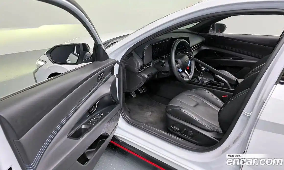 Hyundai Avante 2025 2.0 Механическая в Москве № 1142781, фото 11