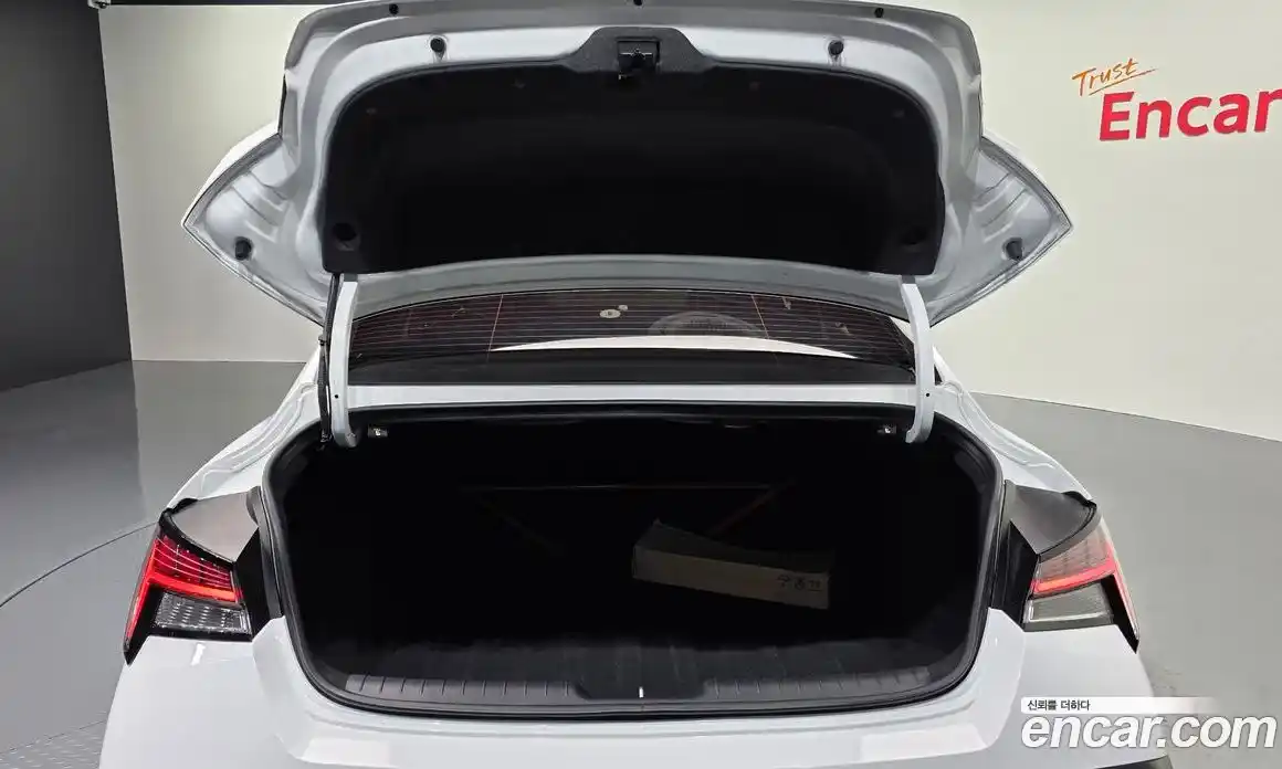 Hyundai Avante 2025 2.0 Механическая в Москве № 1142781, фото 20