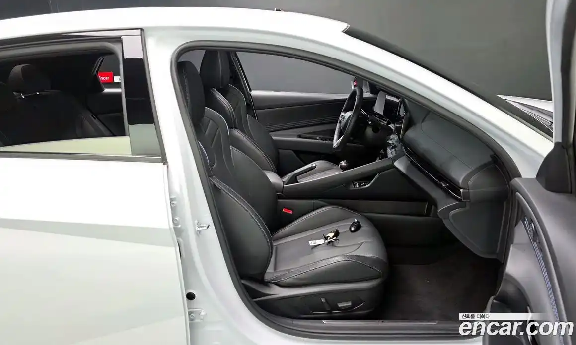 Hyundai Avante 2025 2.0 Механическая в Москве № 1142781, фото 10