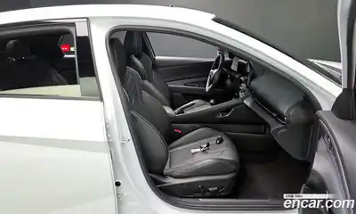 Hyundai Avante 2025 2.0 Механическая в Москве № 1142781, миниатюра 10