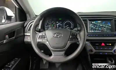 Hyundai Avante 2018 1.6 Автомат в Москве № 1142785, миниатюра 12