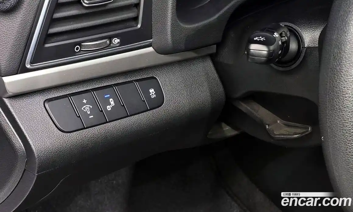 Hyundai Avante 2018 1.6 Автомат в Москве № 1142785, фото 13