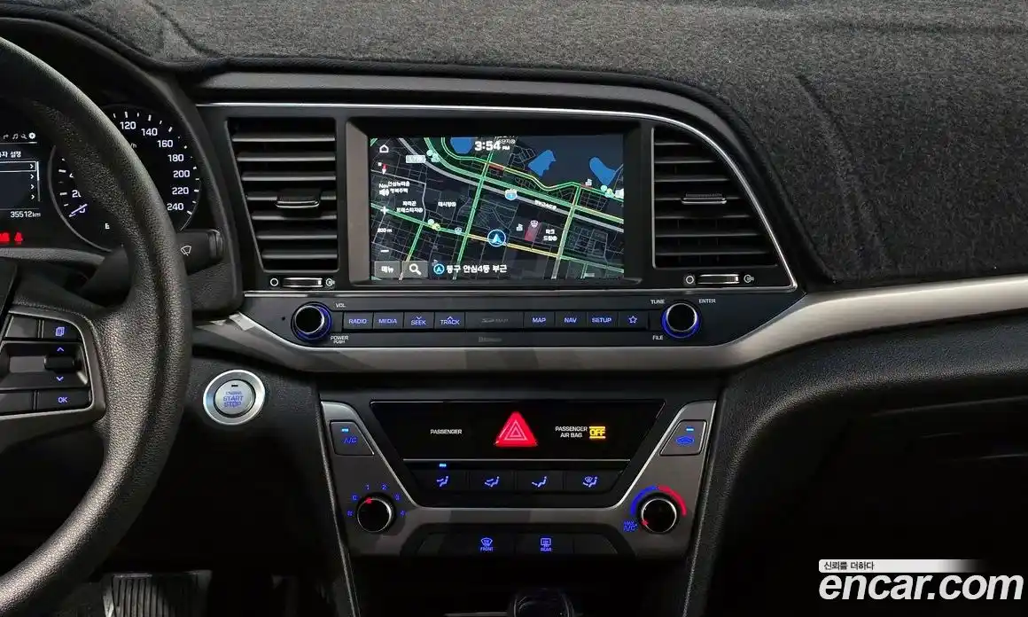 Hyundai Avante 2018 1.6 Автомат в Москве № 1142785, фото 17