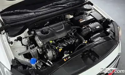 Hyundai Avante 2018 1.6 Автомат в Москве № 1142785, миниатюра 5