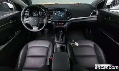Hyundai Avante 2018 1.6 Автомат в Москве № 1142785, миниатюра 6