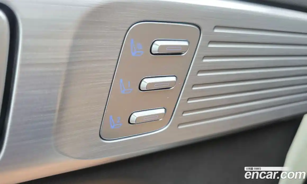 Hyundai Santa Fe 2023 1.6 Автомат в Москве № 1142809, фото 15