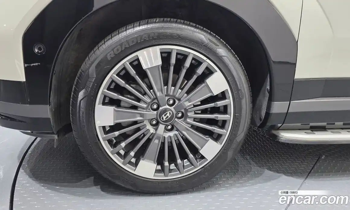 Hyundai Santa Fe 2023 1.6 Автомат в Москве № 1142809, фото 4