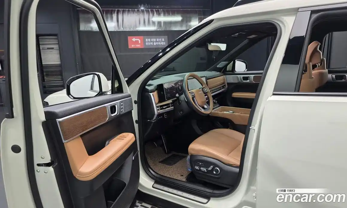 Hyundai Santa Fe 2023 1.6 Автомат в Москве № 1142809, фото 10