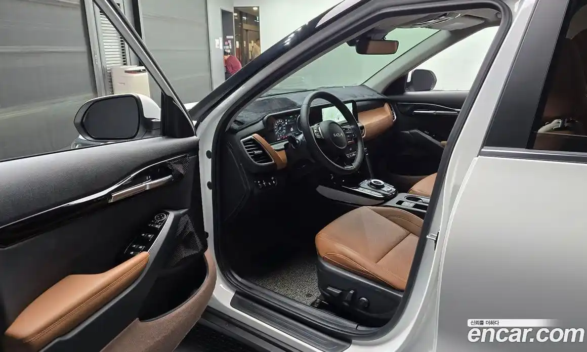 Kia Seltos 2024 1.6 Автомат в Москве № 1142986, фото 10