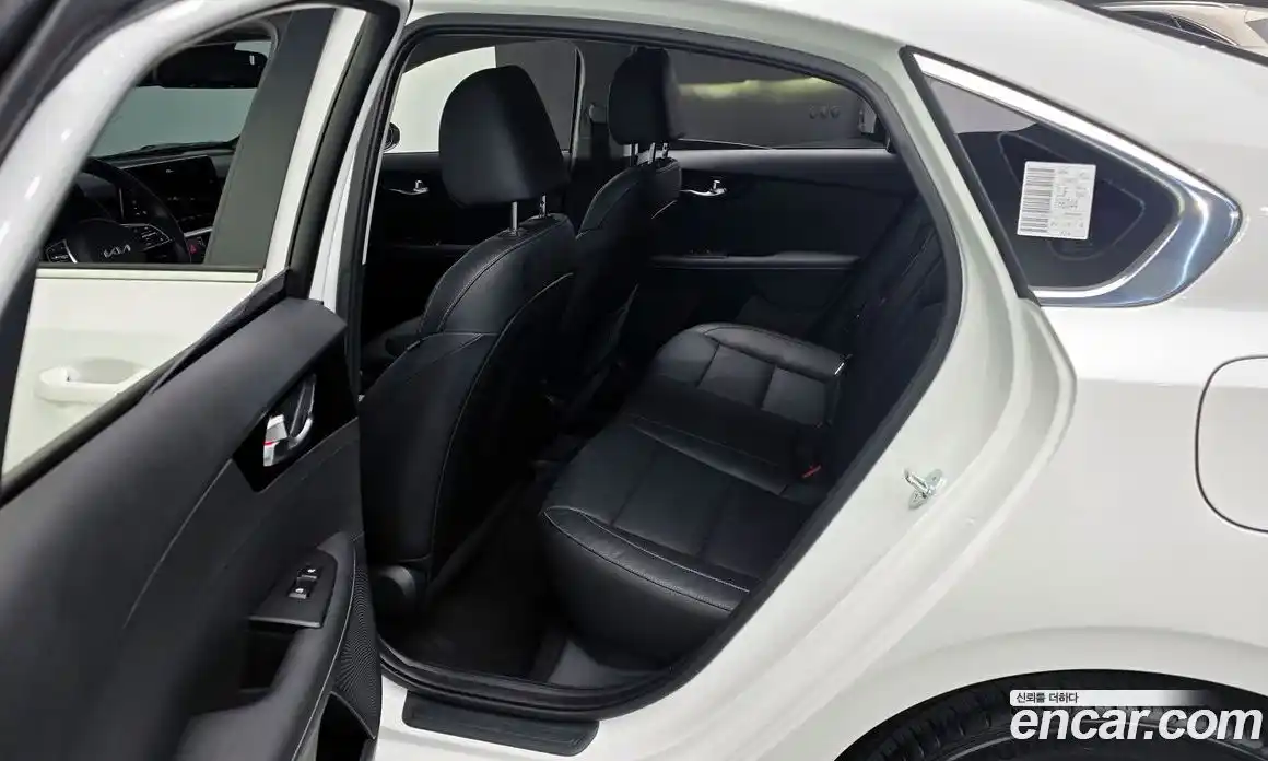 Kia K3 2023 1.6 Автомат в Москве № 1142997, фото 12