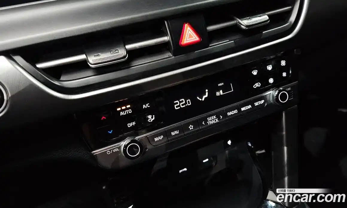 Kia Seltos 2024 1.6 Автомат в Москве № 1143043, фото 17