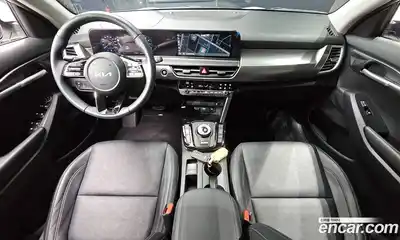 Kia Seltos 2024 1.6 Автомат в Москве № 1143043, миниатюра 7