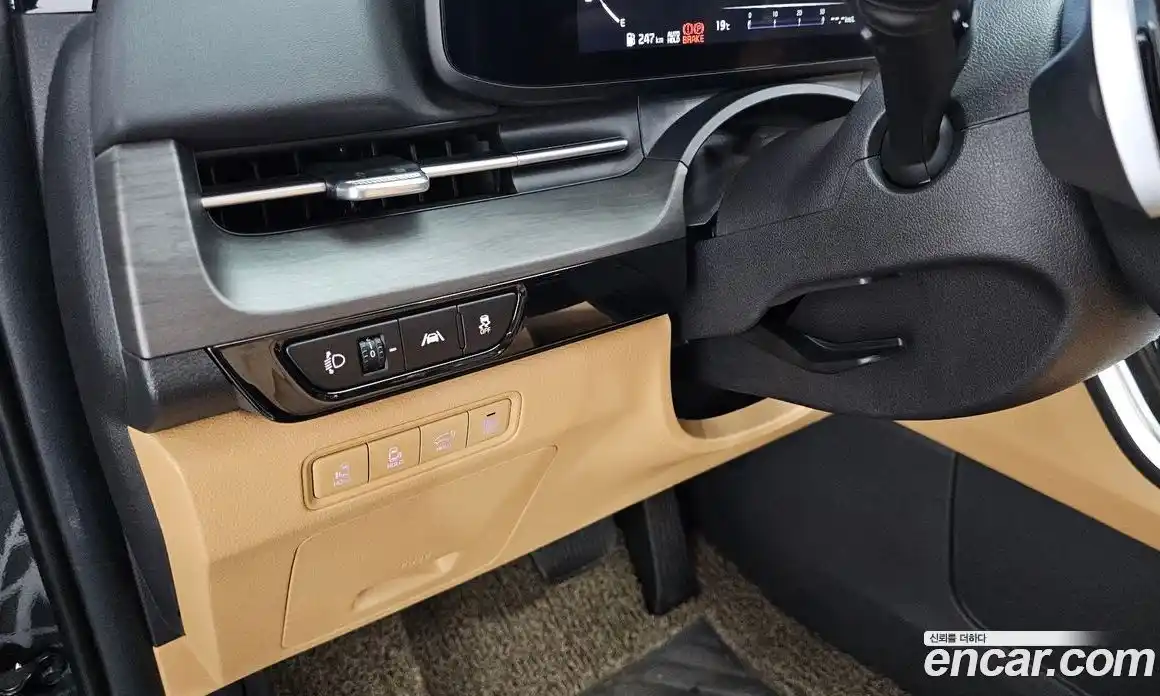 Kia Canival 2023 2.2 Автомат в Москве № 1143140, фото 15