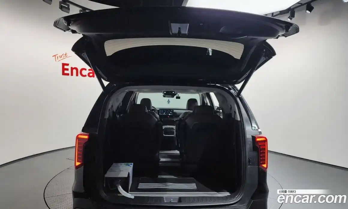 Kia Canival 2024 2.2 Автомат в Москве № 1143150, фото 20