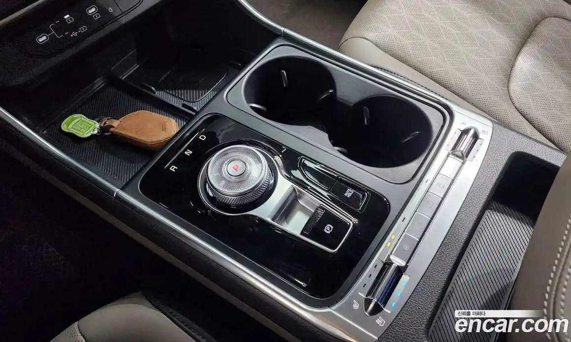 Kia Canival 2024 2.2 Автомат в Москве № 1143150, фото 9