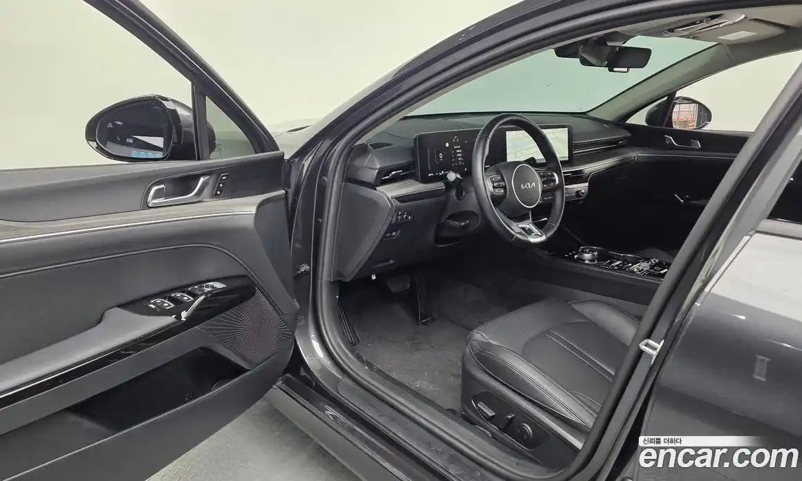 Kia K5 2025 2.0 Автомат в Москве № 1143172, фото 10