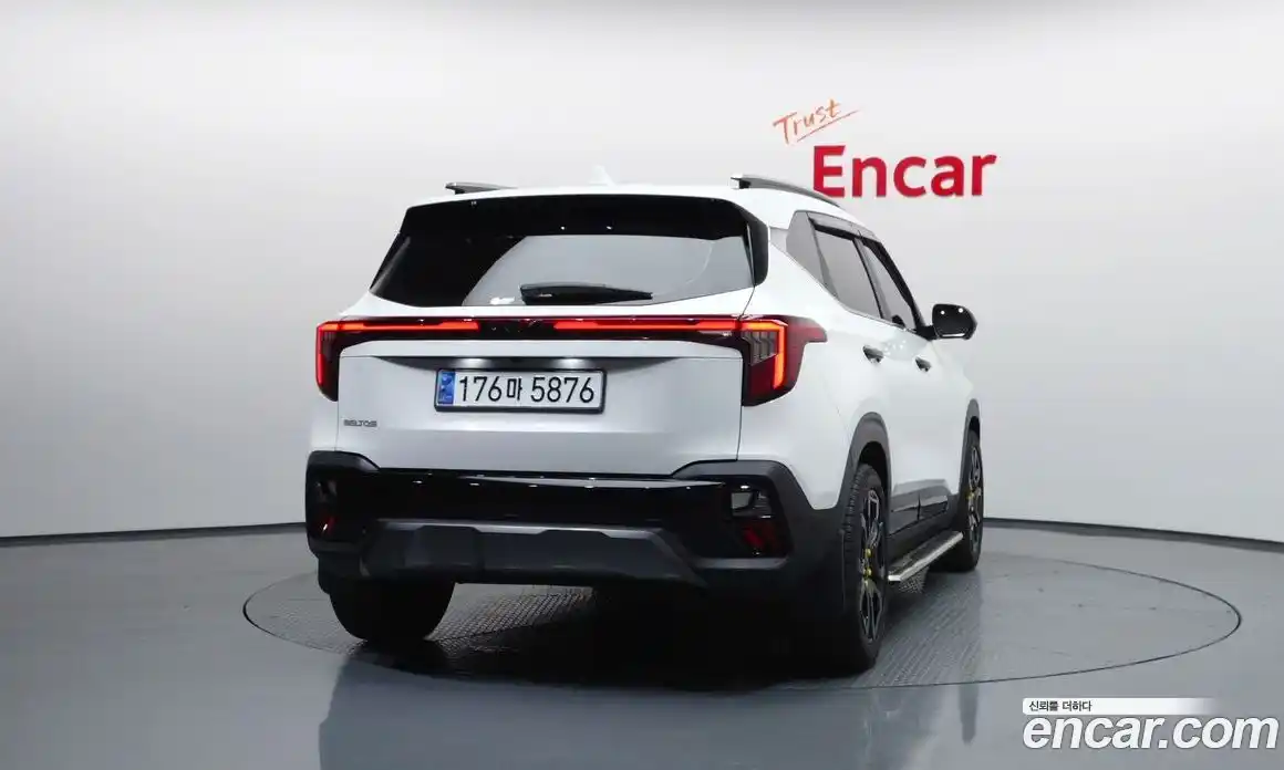 Kia Seltos 2024 1.6 Автомат в Москве № 1143219, фото 4