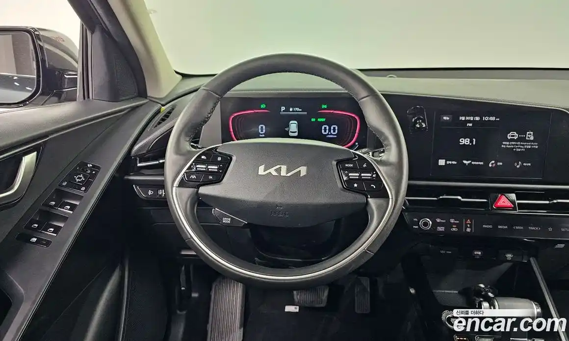 Kia Niro 2022 1.6 Автомат в Москве № 1143319, фото 13