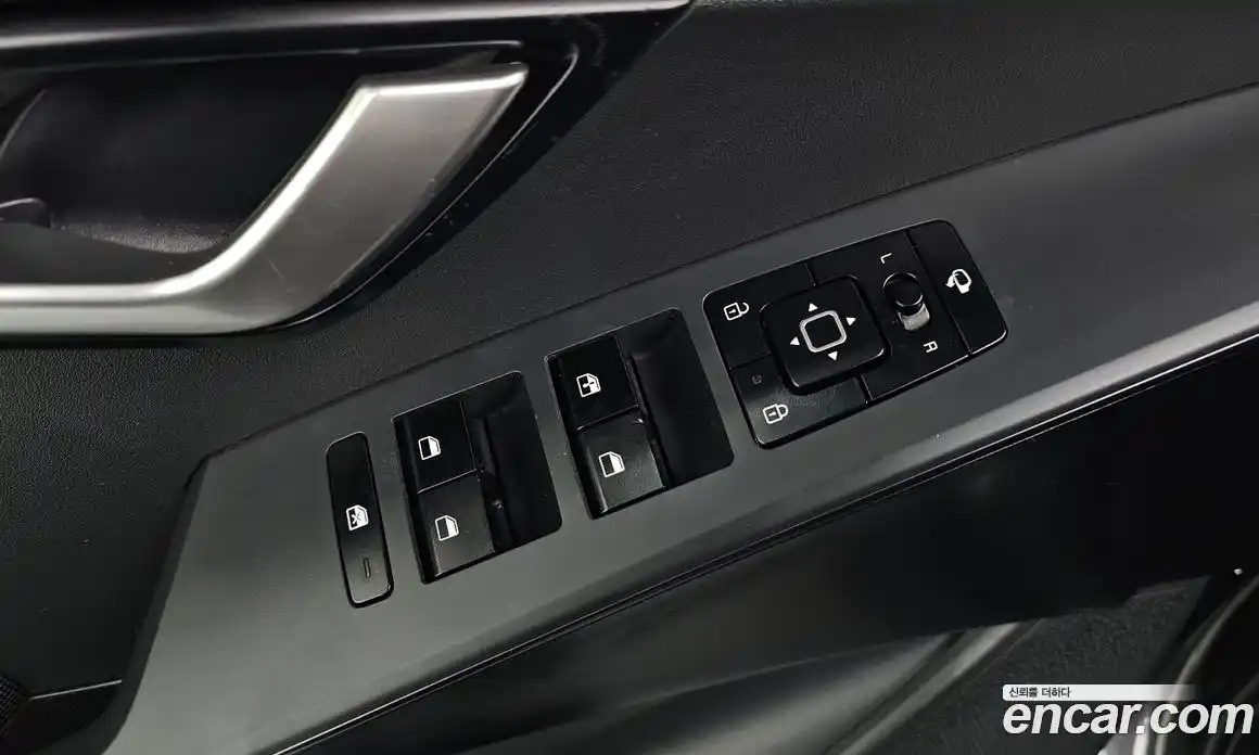 Kia Niro 2022 1.6 Автомат в Москве № 1143319, фото 18