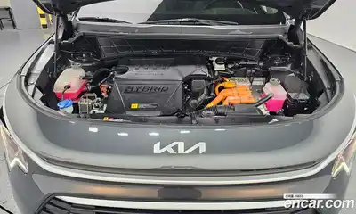 Kia Niro 2022 1.6 Автомат в Москве № 1143319, миниатюра 6