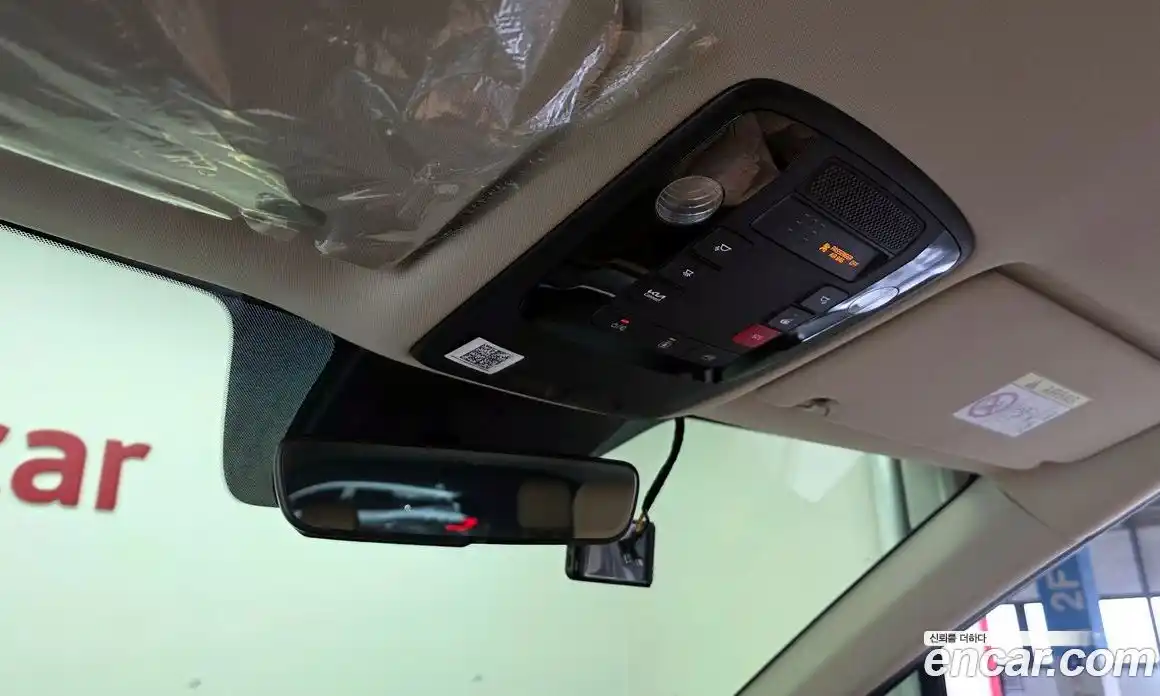 Kia Canival 2022 3.5 Автомат в Москве № 1143339, фото 17