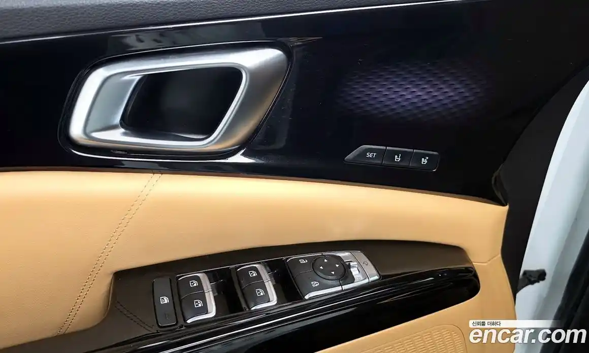 Kia Canival 2022 3.5 Автомат в Москве № 1143339, фото 18