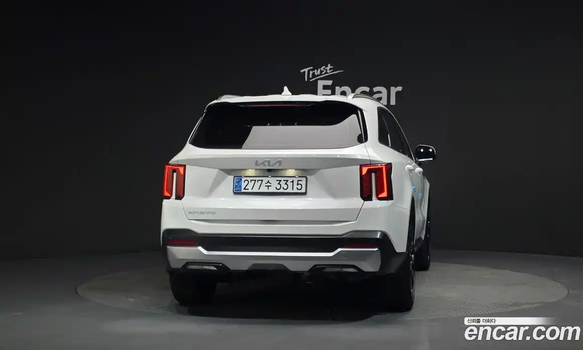 Kia Sorento 2023 2.5 Автомат в Москве № 1143390, фото 4