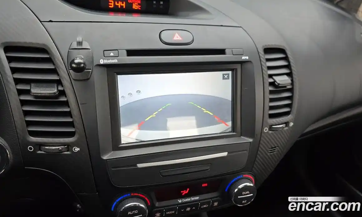 Kia K3 2015 1.6 Автомат в Москве № 1143392, фото 15