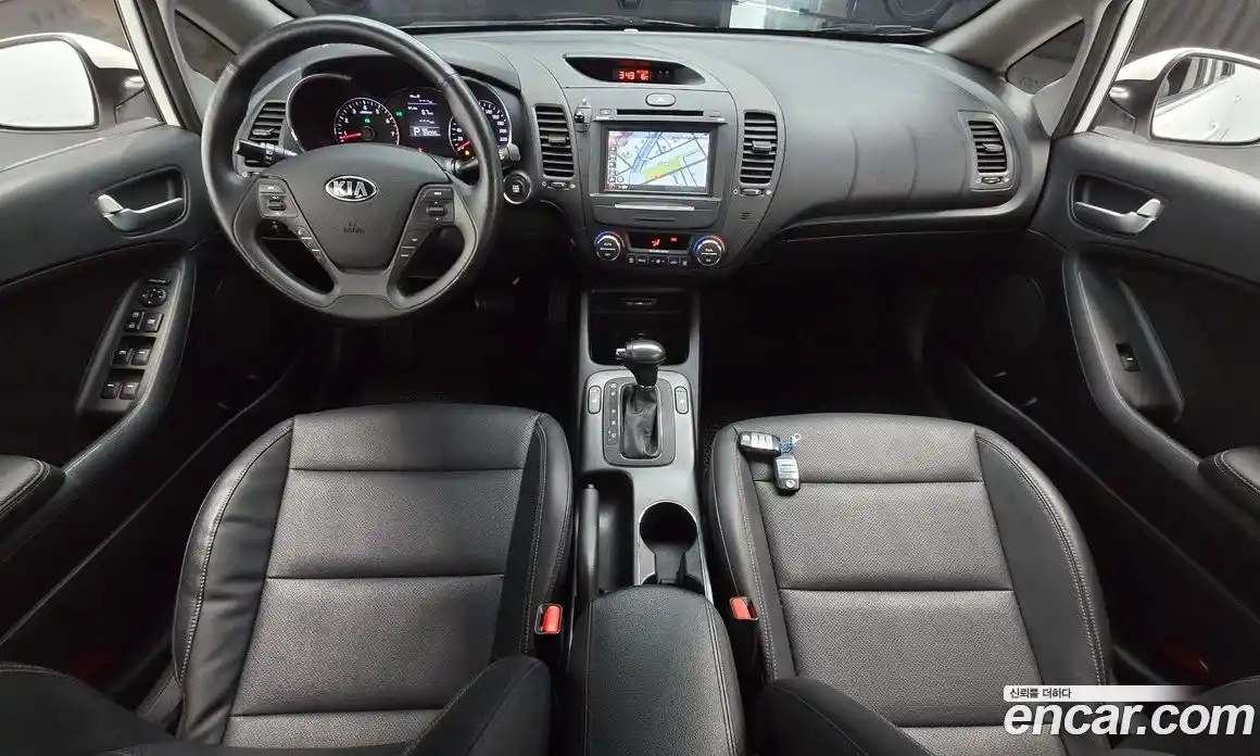 Kia K3 2015 1.6 Автомат в Москве № 1143392, фото 6