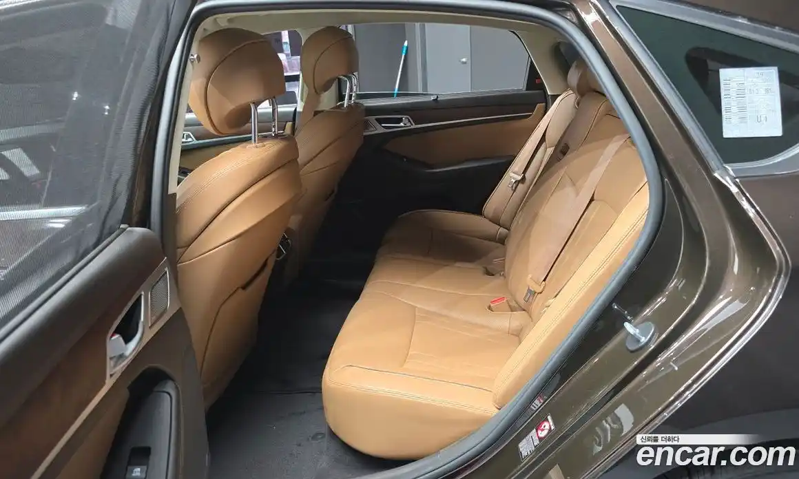 Genesis G80 2019 3.3 Автомат в Москве № 1143606, фото 12