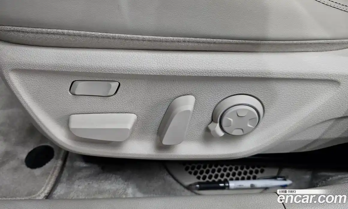 Genesis G70 2018 3.3 Автомат в Москве № 1143686, фото 20