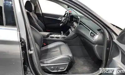 Genesis G70 2018 2.0 Автомат в Москве № 1143692, миниатюра 11