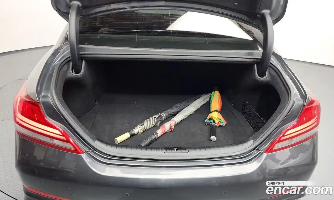 Genesis G70 2018 2.0 Автомат в Москве № 1143692, фото 20