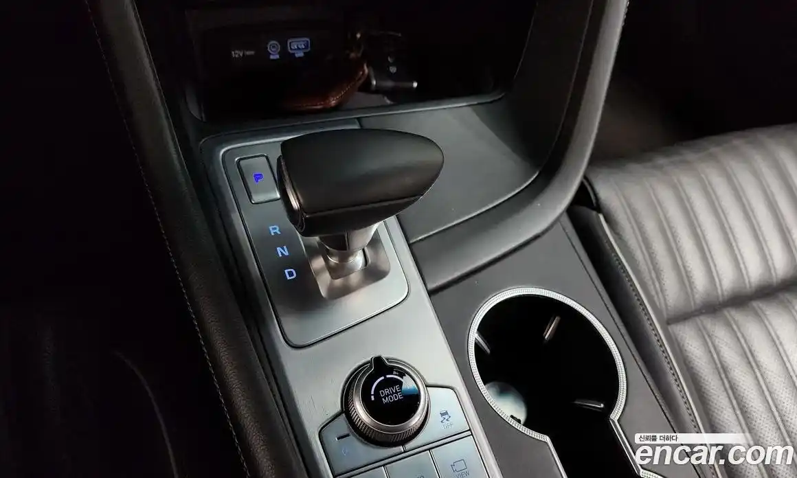 Genesis G70 2018 2.0 Автомат в Москве № 1143692, фото 9