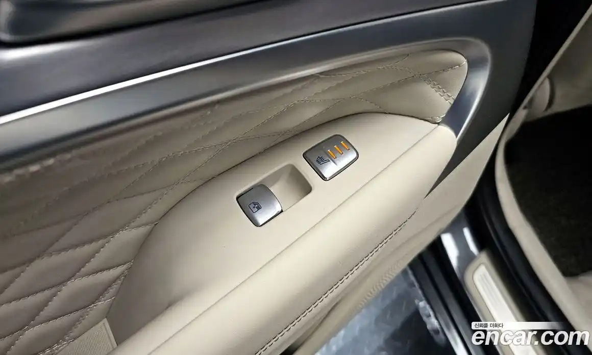 Genesis G70 2019 2.0 Автомат в Москве № 1143710, фото 18