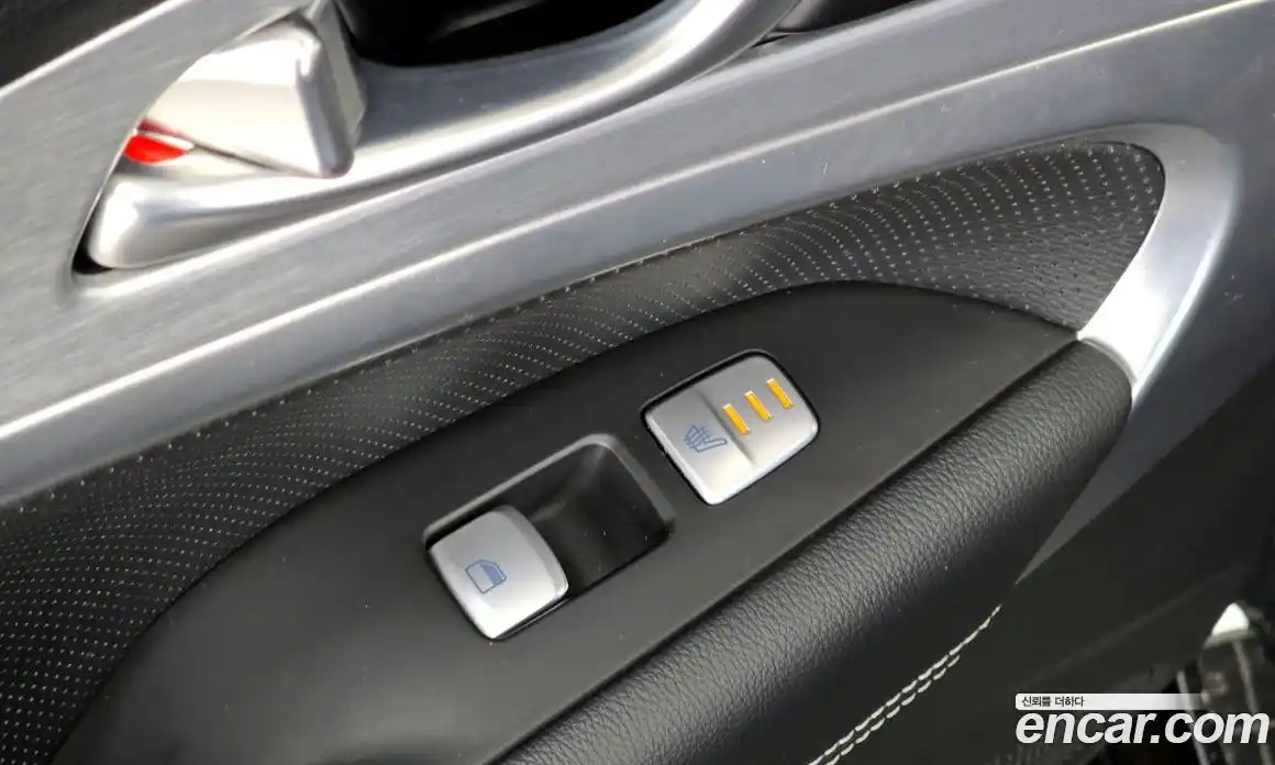 Genesis G70 2018 2.0 Автомат в Москве № 1143724, фото 18