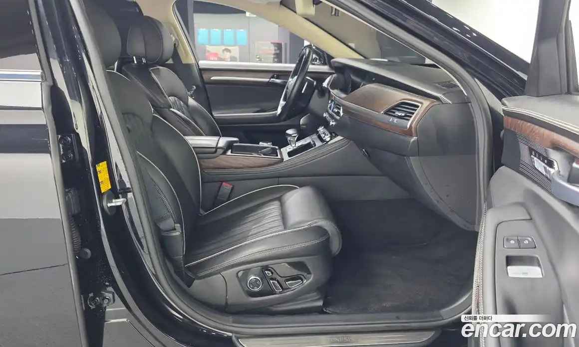 Genesis G90 2019 5.0 Автомат в Москве № 1143725, фото 11