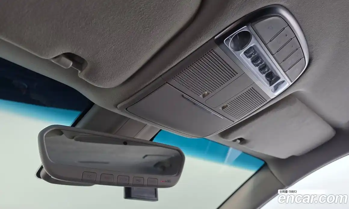 Genesis G90 2019 5.0 Автомат в Москве № 1143725, фото 17