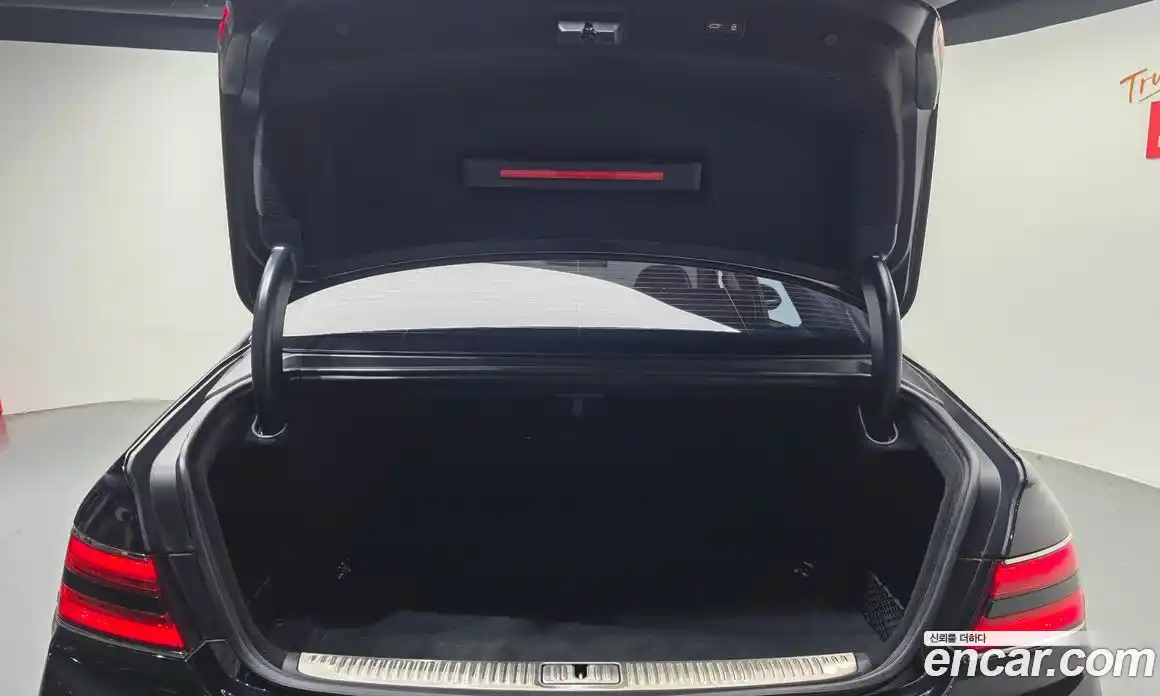 Genesis G90 2019 5.0 Автомат в Москве № 1143725, фото 20